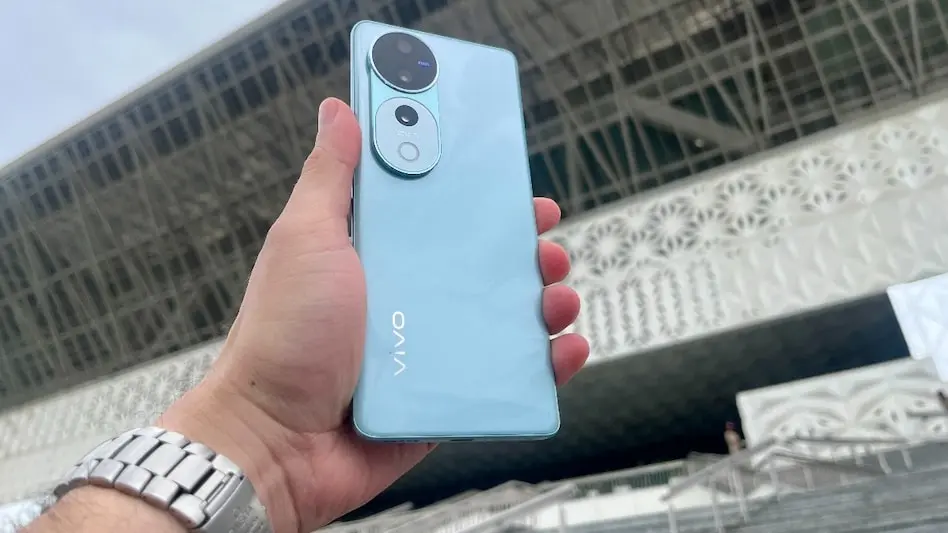 Vivo V40 Pro